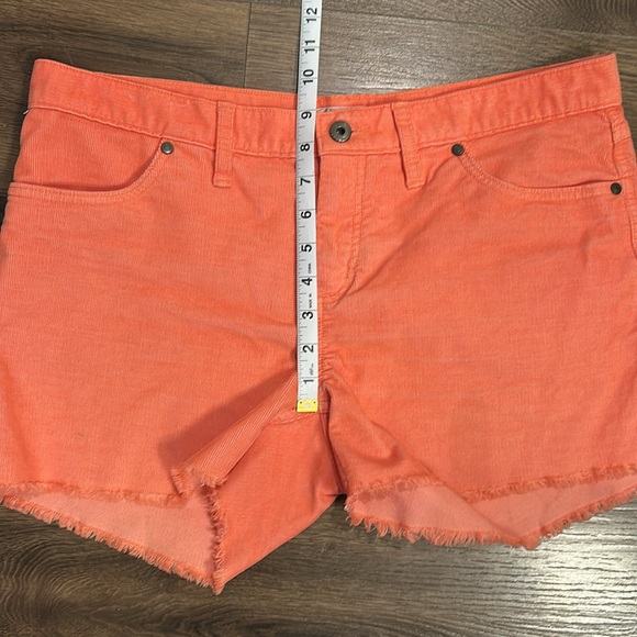 Carve Designs Womens Oahu Dogtown shorts 4 Inch inseam Coral Salmon size 10 - Picture 5 of 5